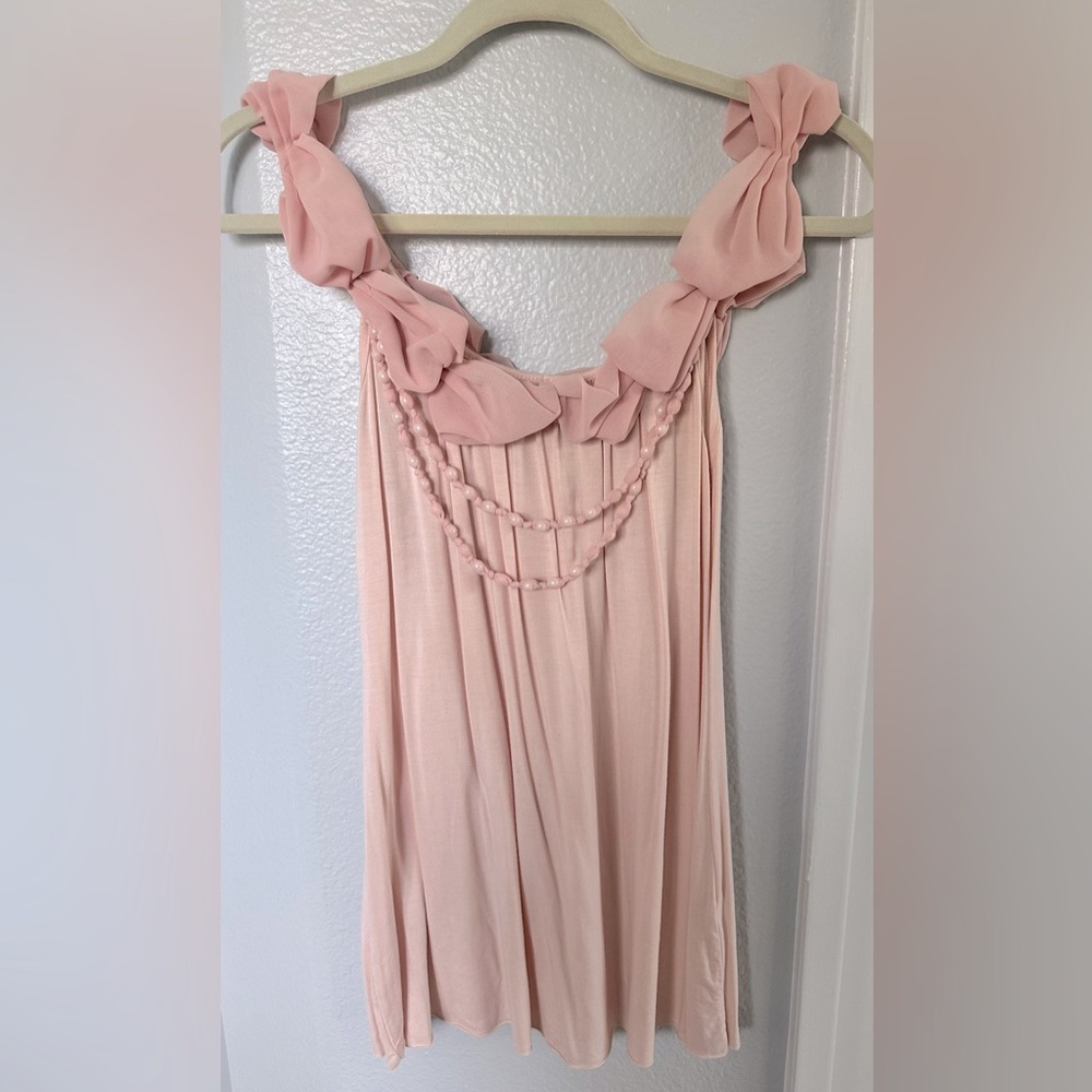 Elegant Soft Pink Sleeveless Top with attached pearl necklace. Size Medium